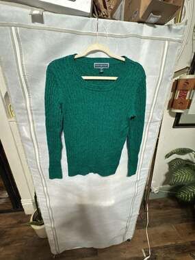 Size M preppy fall winter soft ribbed emerald cottagecore academic timeless